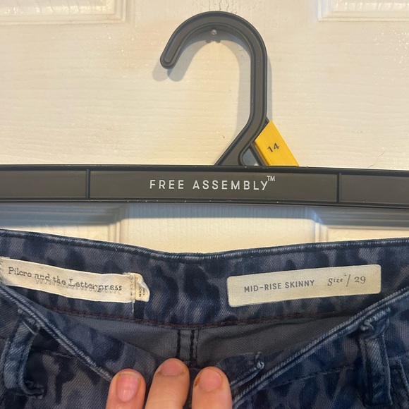 Anthropologie Pilcro Leopard Print Blue Jeans - Picture 5 of 5